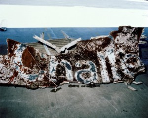 challenger-debris